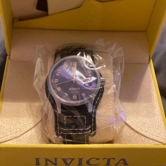 Men’s Invicta Watch - Picture 2 of 6
